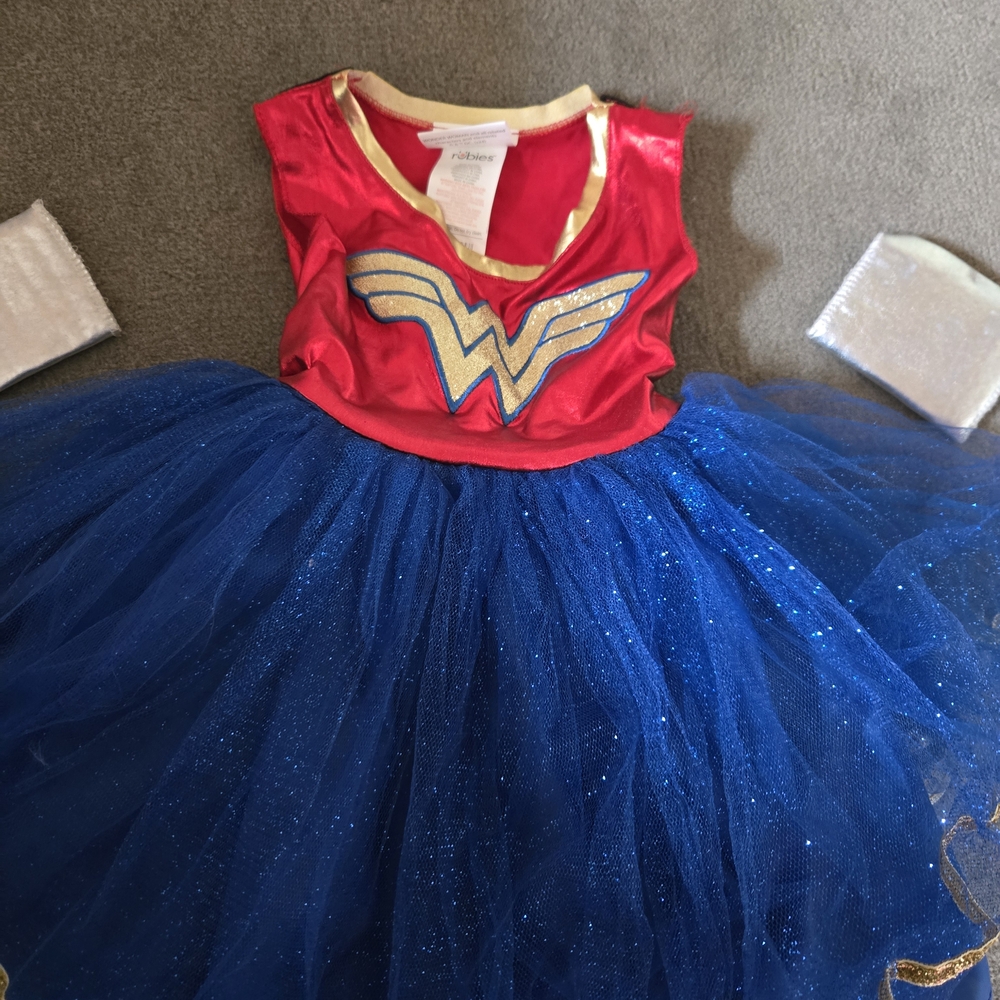 Wonder Woman Kids Costume - Red and Blue - Picture 3 of 4